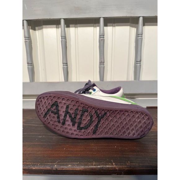 Toy Story Buzz Lightyear Vans Men’s Size 8 - Picture 2 of 3